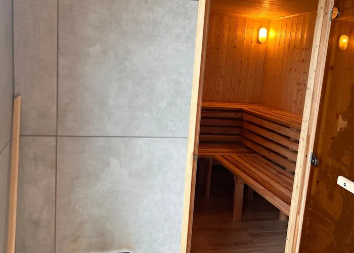 - Caloroczny Jesionowscy Sauna Apartment Kudowa Zdroj